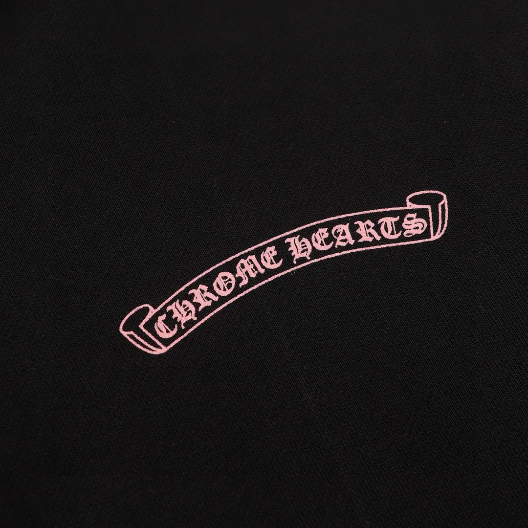 Q20—P230 -Chrome Hearts/Chrome Hearts printed zipper sweatshirt cardigan jacket -420 grams of high-density, high-quality wool, soft, delicate and skin-friendly, soft and silky to the touch, warm and skin-friendly -The hardware and zipper accessories are all customized and full of details -Colour: black -Size: S M L XL